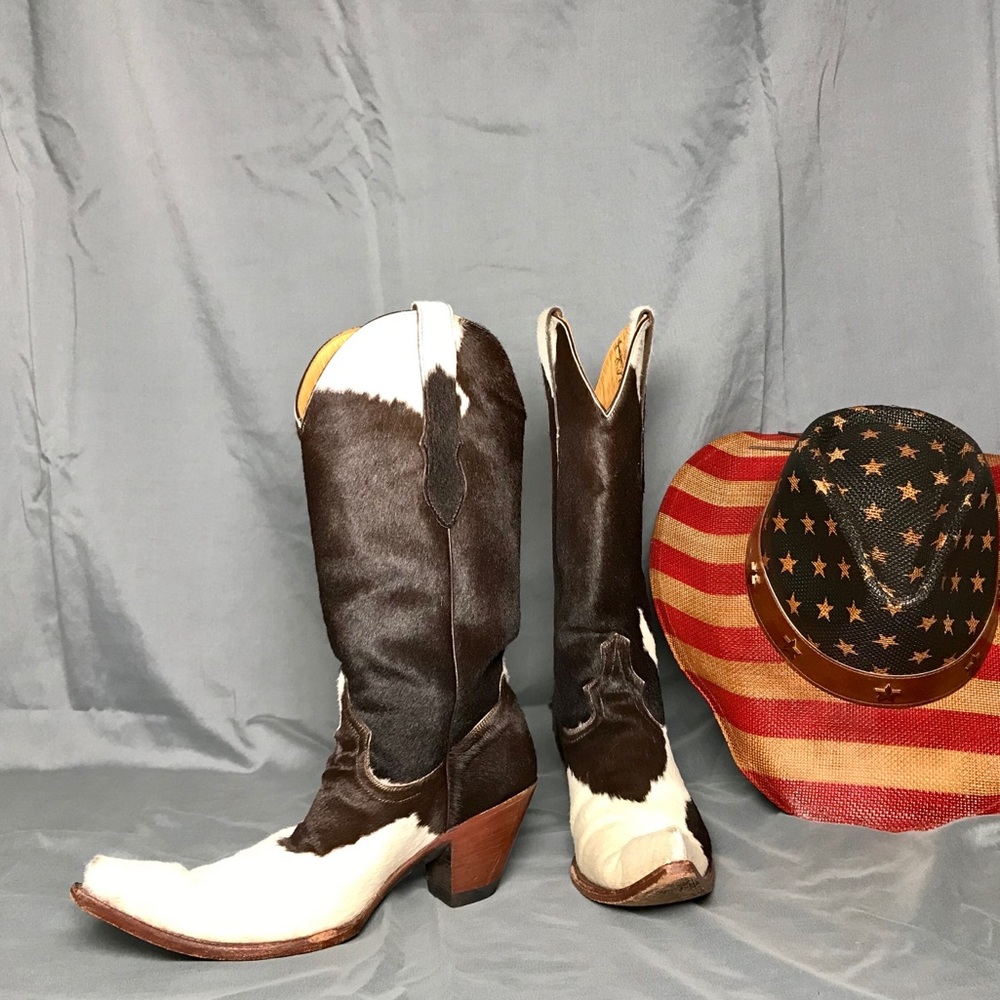 REAL COW SKIN cowboy boots.  Absolutely gorgeous!
